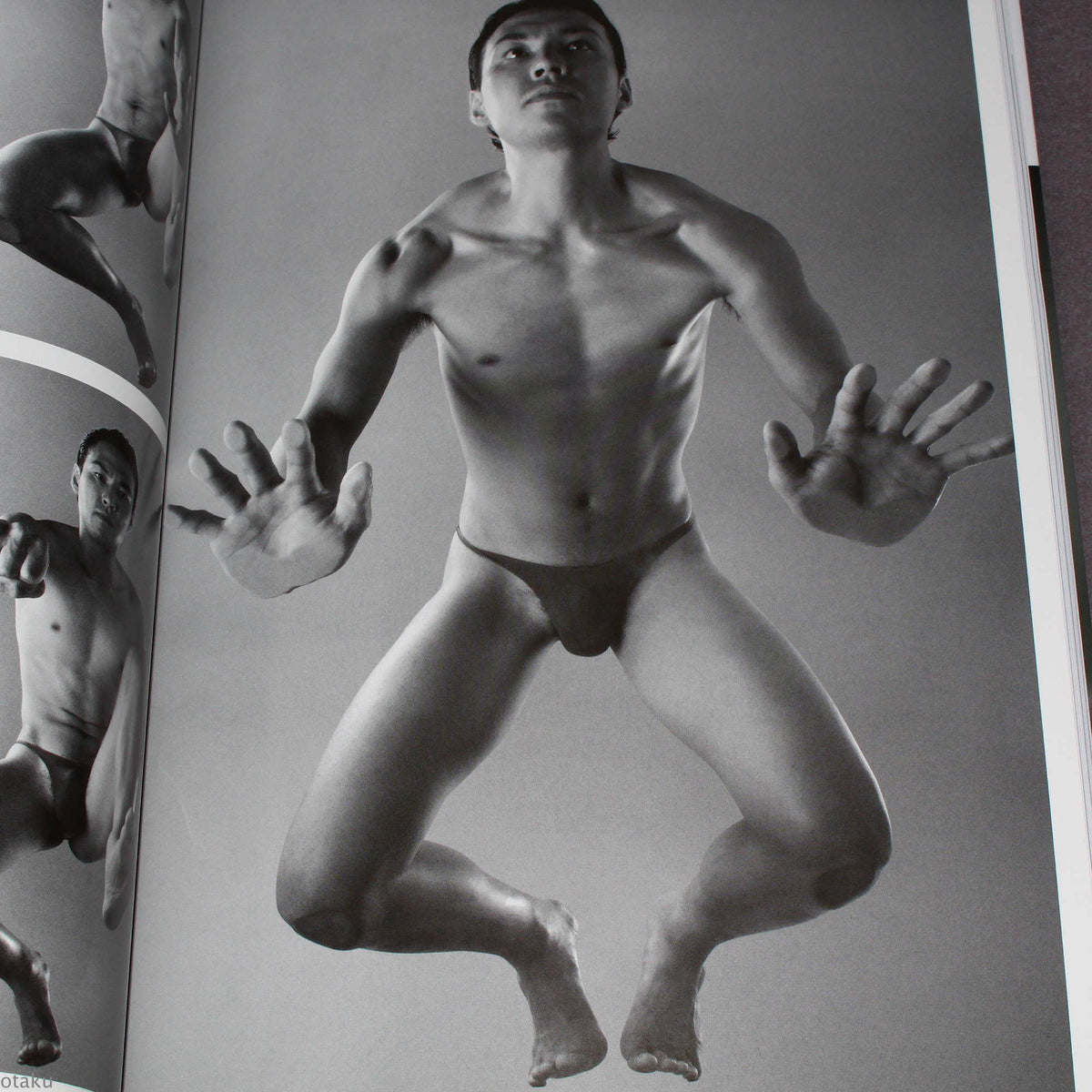Hyper Angle 2 - Shape of Men - Photo Reference
