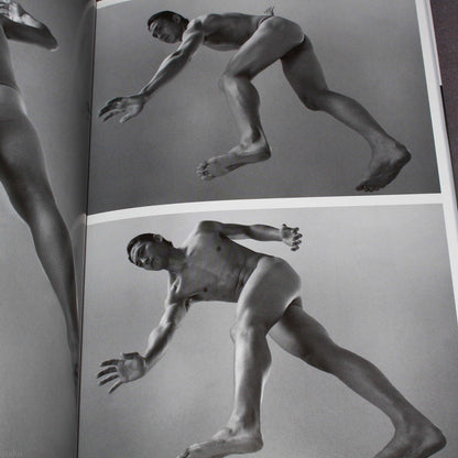 Hyper Angle 2 - Shape of Men - Photo Reference