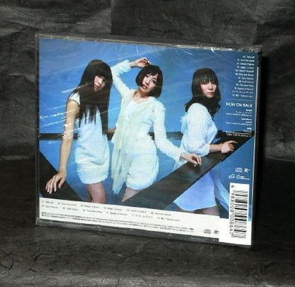 Perfume - Triangle