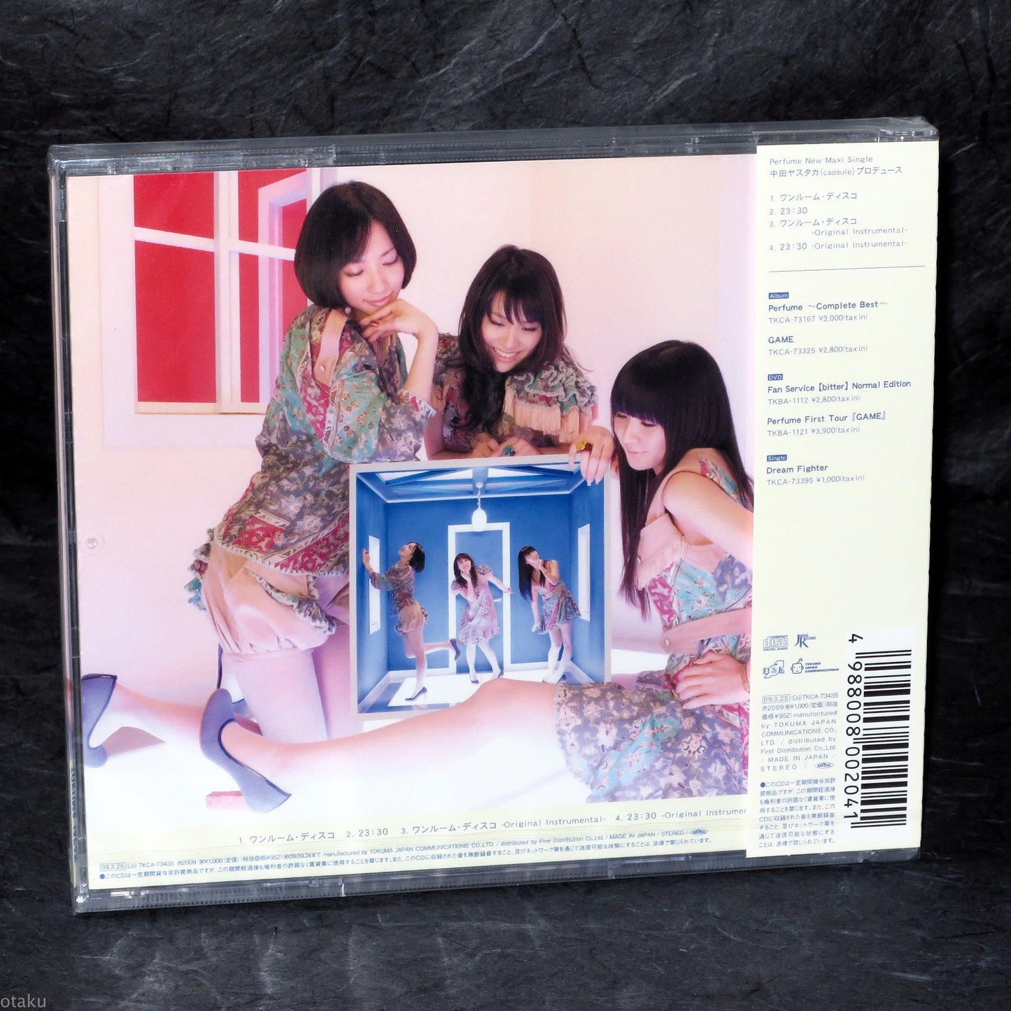 Perfume - One Room Disco
